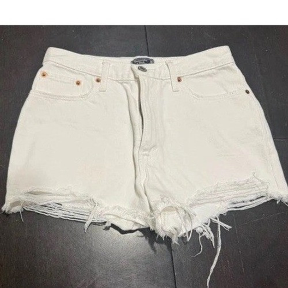 Abercrombie & Fitch High Rise Distressed Denim Shorts White Size 26 NWOT